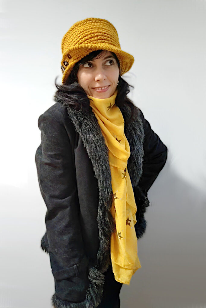 crochet derby hat with folded brim decorative buttons