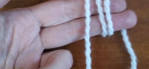 How to start crocheting in the round – magic ring
