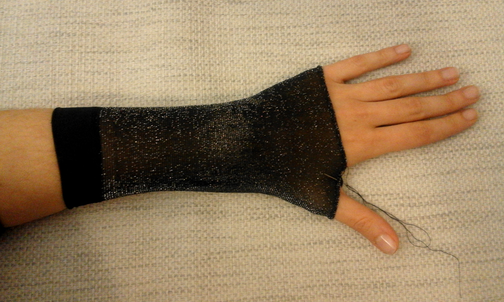 sew new year gloves novogodišnje rukavice od čarapa