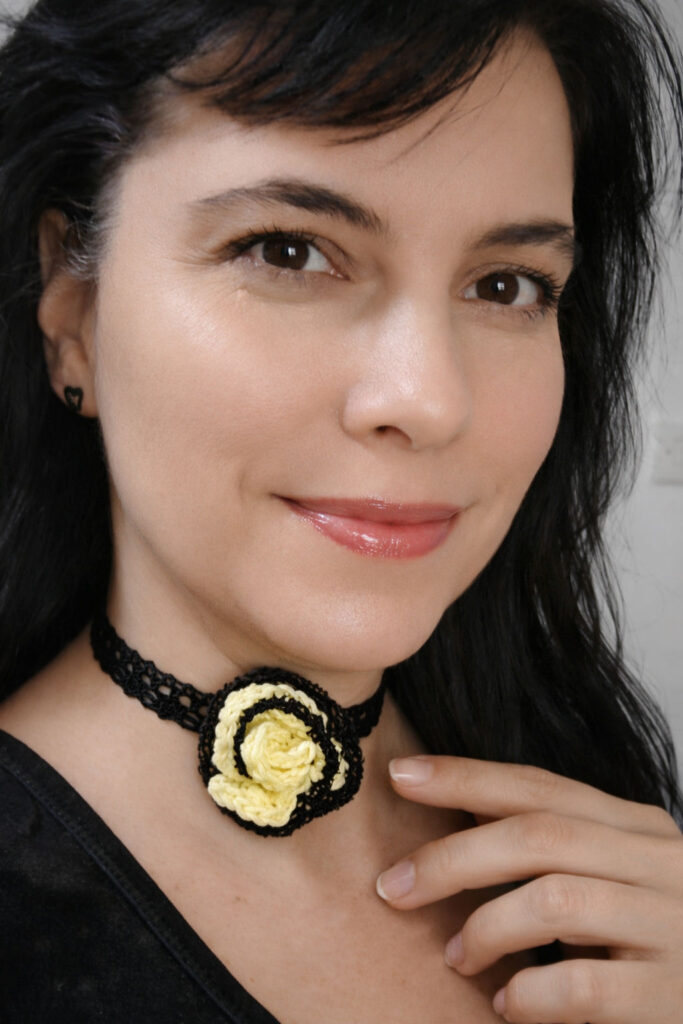 crochet rose choker necklace