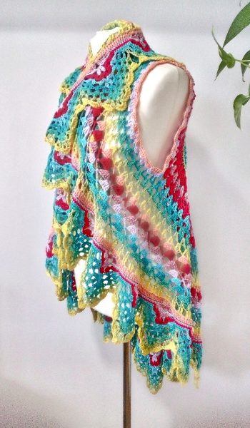 crochet rainbow wrap
