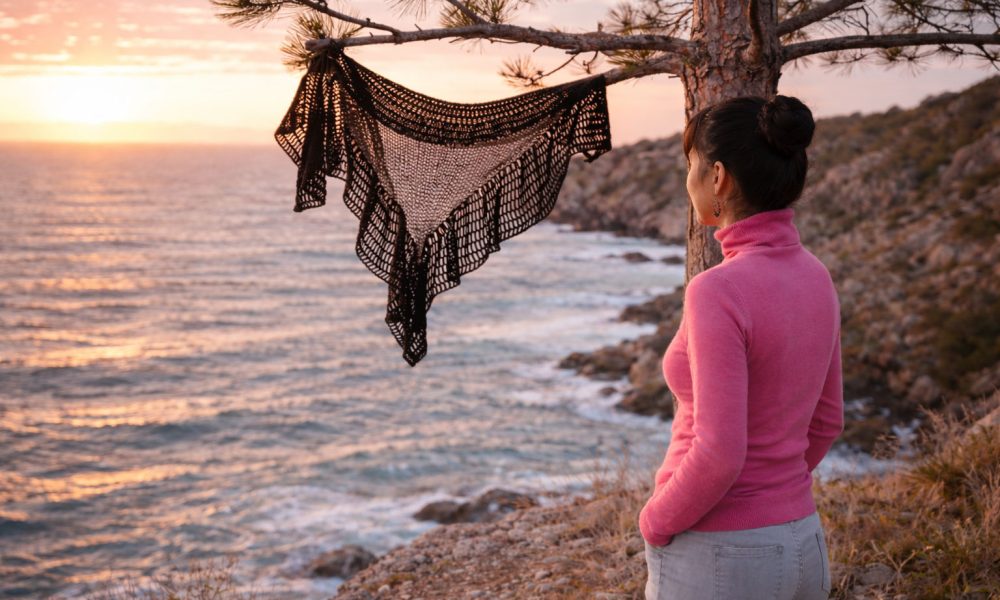 knit crochet Lorena Shawl